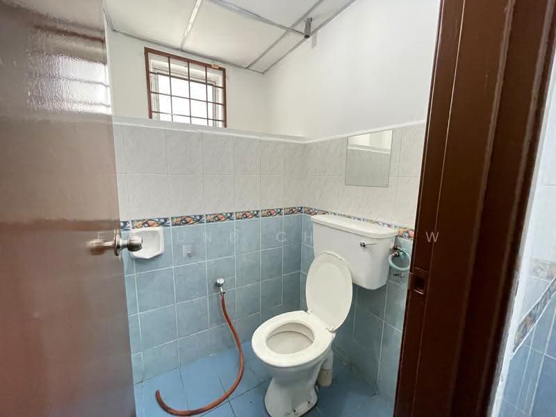 Shop for Rent in Kepong (Kuala Lumpur) - Edmund CH Leow - Bathroom - PropertyGuru.com.my