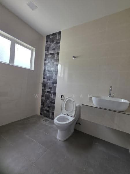 2-storey Terraced House for Sale in Bandar Baru Sri Petaling (Sri Petaling) - Wing Lam - Bathroom - PropertyGuru.com.my