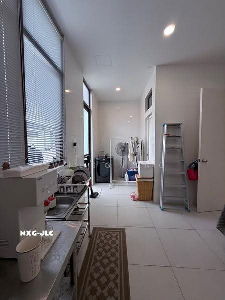 Rumah Teres 2-Tingkat untuk Dijual di Setia Alam (Selangor) - Wilson Ng - Kitchen - PropertyGuru.com.my