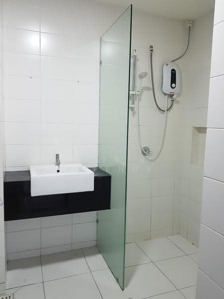 Service Residence for Rent at Trefoil @ Setia City - Nazrin Affendy - Bathroom - PropertyGuru.com.my
