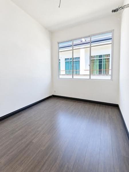 Rumah Teres 2-Tingkat untuk Dijual di Eco Majestic (Semenyih) - CK Law - PropertyGuru.com.my