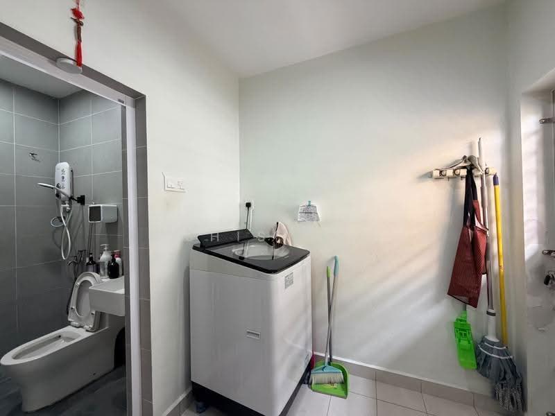 Rumah Teres 2-Tingkat untuk Dijual di Taman Nusa Bestari (Iskandar Puteri (Nusajaya)) - Shishi . - Bathroom - PropertyGuru.com.my