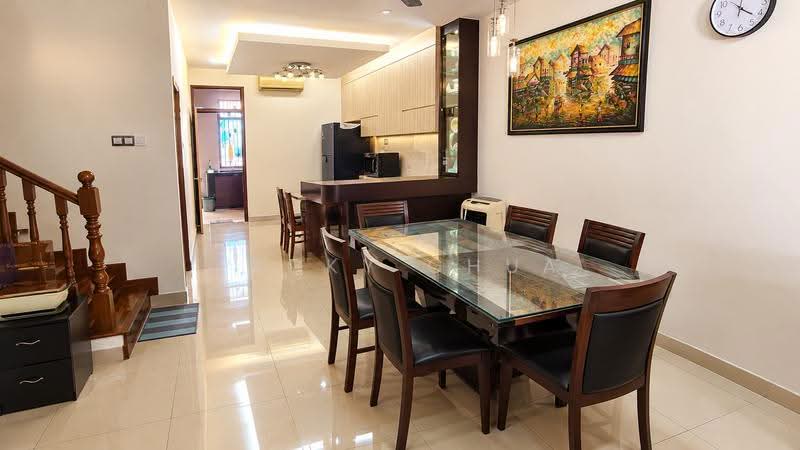 Rumah Teres 2-Tingkat untuk Dijual di Taman Perling (Perling) - Jacky Chua - Dining Room - PropertyGuru.com.my