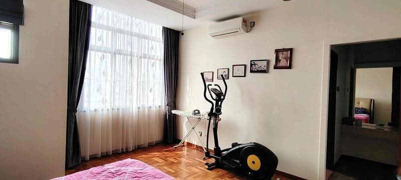 Rumah Teres 2-Tingkat untuk Dijual di Taman Perling (Perling) - Jacky Chua - Bedroom - PropertyGuru.com.my
