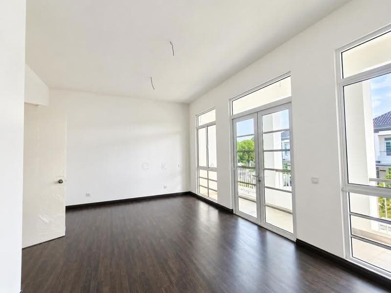 Rumah Teres 2-Tingkat untuk Dijual di Eco Majestic (Semenyih) - CK Law - Living Room - PropertyGuru.com.my
