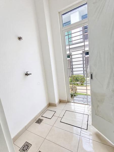 Rumah Teres 2-Tingkat untuk Dijual di Eco Majestic (Semenyih) - CK Law - PropertyGuru.com.my