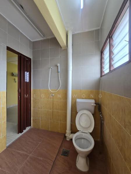 Pangsapuri untuk Dijual di Taman Megah Cheras Apartment - Megan Wong - Bathroom - PropertyGuru.com.my