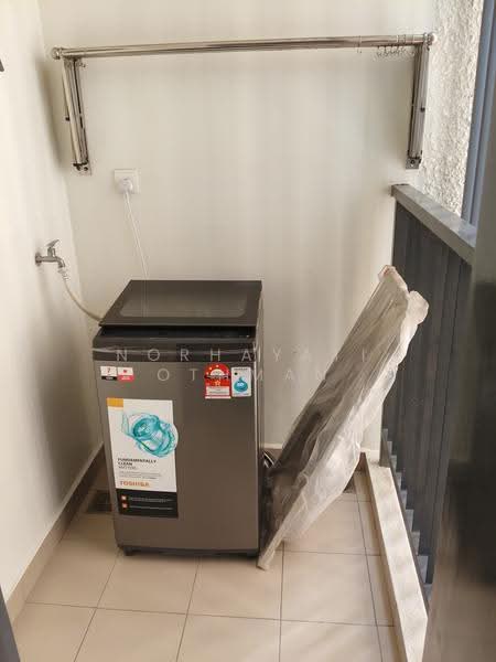 Kediaman Servis untuk Disewa di EDUSENTRAL - Norhayati Othman - Balcony - PropertyGuru.com.my