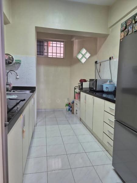 Apartment for Sale at Suria Mutiara - Eason Tan - Kitchen - PropertyGuru.com.my