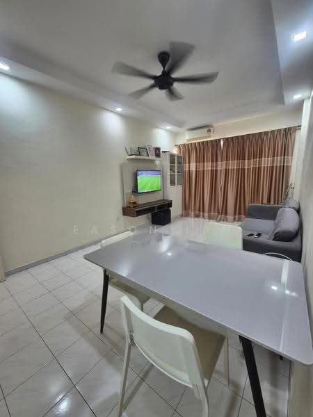 Apartment for Sale at Suria Mutiara - Eason Tan - Living Room - PropertyGuru.com.my