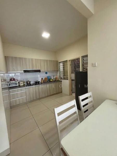 Kediaman Servis untuk Dijual di Saville @ Cheras - Danilo Lim - Kitchen - PropertyGuru.com.my