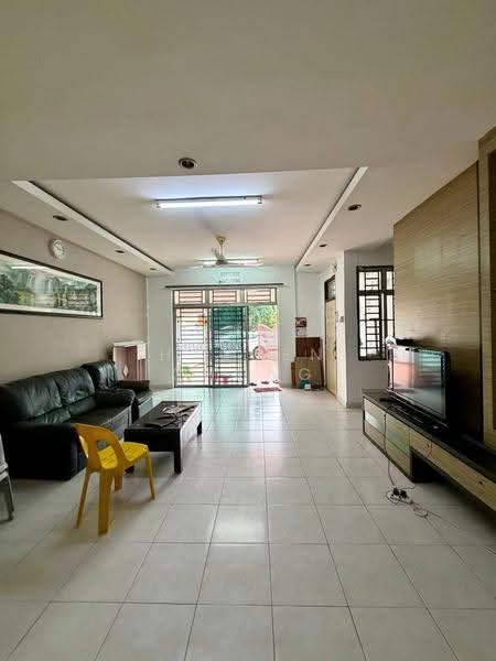2-storey Terraced House for Sale in Taman Nusa Bestari (Iskandar Puteri (Nusajaya)) - Hayden Chong - Living Room - PropertyGuru.com.my