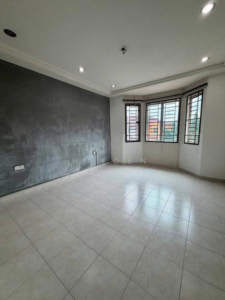 2-storey Terraced House for Sale in Taman Nusa Bestari (Iskandar Puteri (Nusajaya)) - Hayden Chong - Living Room - PropertyGuru.com.my