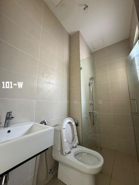 Rumah Berkembar untuk Dijual di Setia Eco Park (Setia Alam) - Wilson Ng - Bathroom - PropertyGuru.com.my