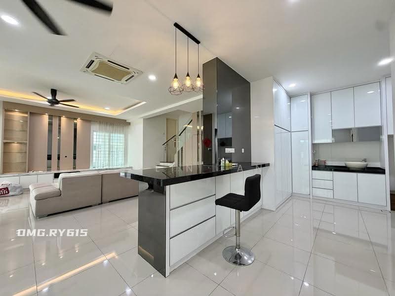 Semi-Detached House for Sale in Bandar Botanic (Klang) - Rylin Tan - Living Room - PropertyGuru.com.my