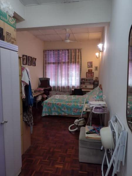 2-storey Terraced House for Sale in Ampang Hilir (Ampang) - Ambrose Too - Bedroom - PropertyGuru.com.my