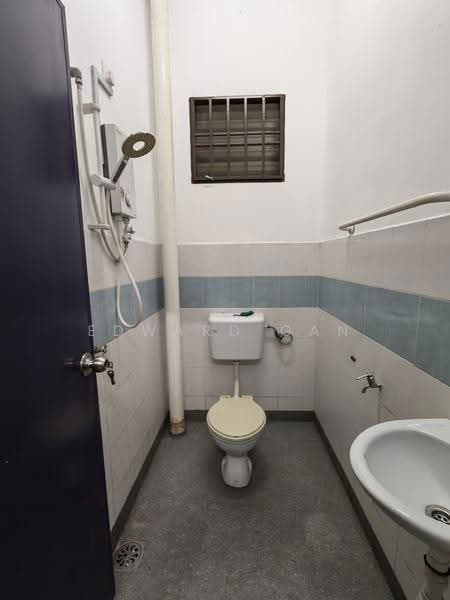 1-storey Terraced House for Sale in Kangkar Pulai (Skudai) - Edward Gan - Bathroom - PropertyGuru.com.my