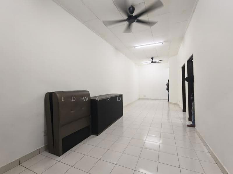 1-storey Terraced House for Sale in Kangkar Pulai (Skudai) - Edward Gan - Living Room - PropertyGuru.com.my