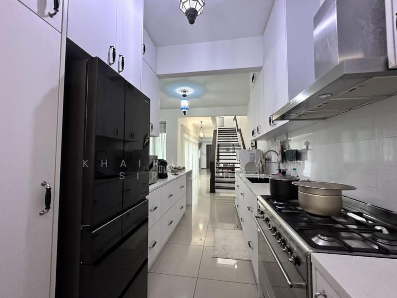 2-storey Terraced House for Sale in Taman Bukit Subang (Shah Alam) - Khairil Anwar Sirajudin - Kitchen - PropertyGuru.com.my