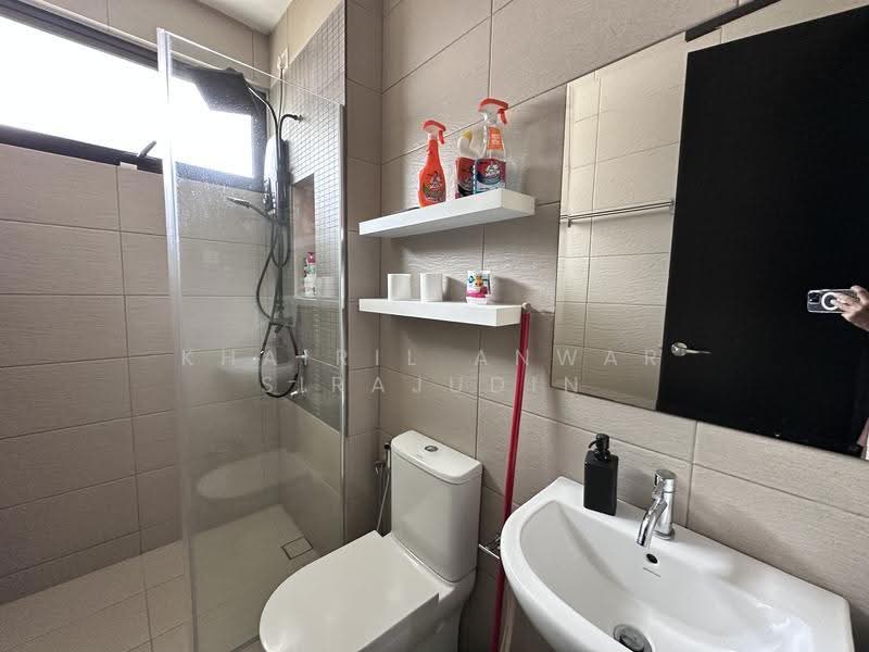 2-storey Terraced House for Sale in Taman Bukit Subang (Shah Alam) - Khairil Anwar Sirajudin - Bathroom - PropertyGuru.com.my