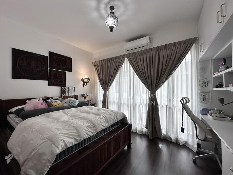 2-storey Terraced House for Sale in Taman Bukit Subang (Shah Alam) - Khairil Anwar Sirajudin - Bedroom - PropertyGuru.com.my