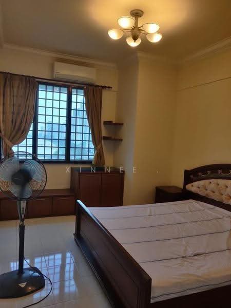 Condominium for Sale at Marina Bay Condominium - Xinnee . - Bedroom - PropertyGuru.com.my
