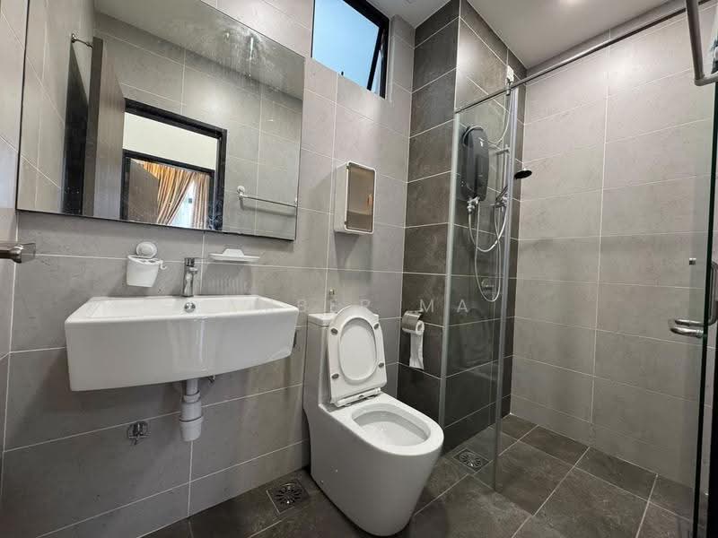 Kediaman Servis untuk Disewa di Twin Tower Residence - Amber Ma - Bathroom - PropertyGuru.com.my