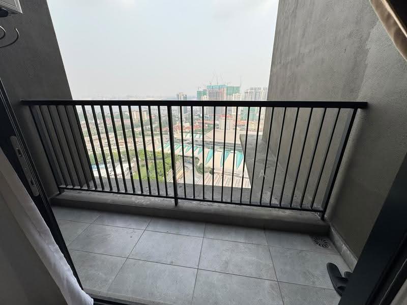 Kediaman Servis untuk Disewa di Twin Tower Residence - Amber Ma - Balcony - PropertyGuru.com.my