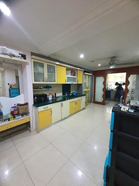 3-storey Terraced House for Rent in Bukit Jambul (Penang) - Stephanie Lim - Kitchen - PropertyGuru.com.my