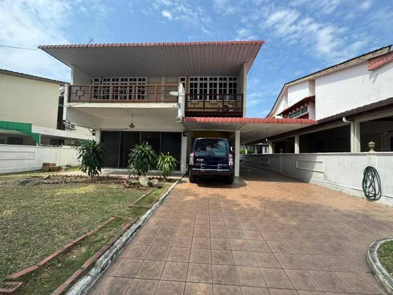 Bungalow House for Rent in Island Glades (Jelutong) - Xinnee . - Exterior - PropertyGuru.com.my