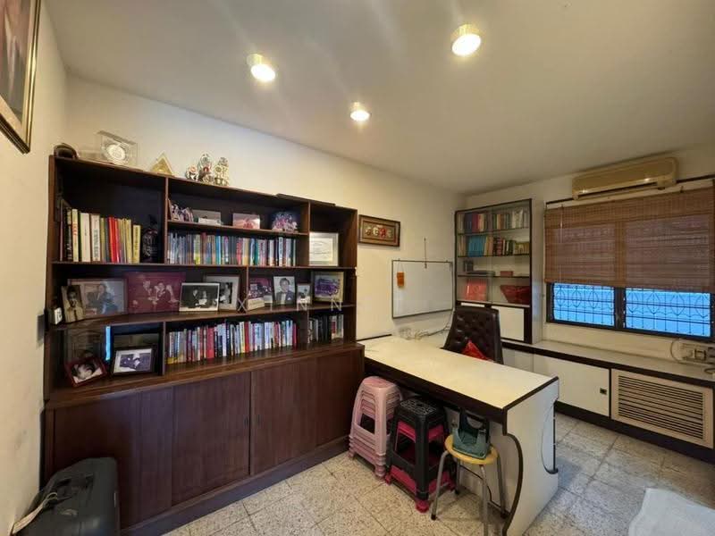 Bungalow House for Rent in Island Glades (Jelutong) - Xinnee . - Study - PropertyGuru.com.my