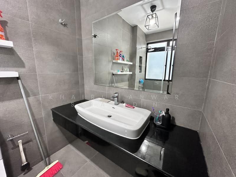 Rumah Teres 2-Tingkat untuk Dijual di U16, Elmina Gardens (Shah Alam) - Khairil Anwar Sirajudin - Bathroom - PropertyGuru.com.my