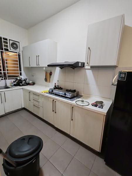 Kediaman Servis untuk Disewa di Jentayu Residensi @ Tampoi - Shinee Thoong - Kitchen - PropertyGuru.com.my