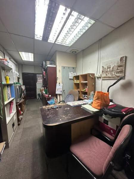 1.5-storey Terraced House for Sale in Dato Keramat (George Town) - Xinnee . - Study - PropertyGuru.com.my