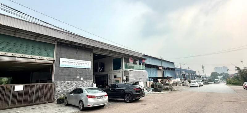 Semi-D Factory for Sale in Taman Johor Jaya (Johor Bahru) - Dovin Ler - Exterior - PropertyGuru.com.my