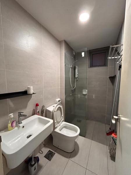 Kediaman Servis untuk Disewa di Gravit8, Klang - Canly Tee - Bathroom - PropertyGuru.com.my