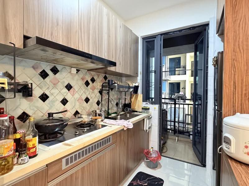 Service Residence for Sale at Country Garden Central Park - Alvin Chan Kai Boon - Kitchen - PropertyGuru.com.my