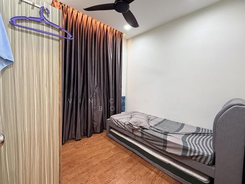 Service Residence for Sale at Country Garden Central Park - Alvin Chan Kai Boon - Bedroom - PropertyGuru.com.my