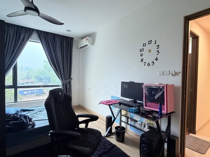 Service Residence for Sale at Country Garden Central Park - Alvin Chan Kai Boon - Study - PropertyGuru.com.my
