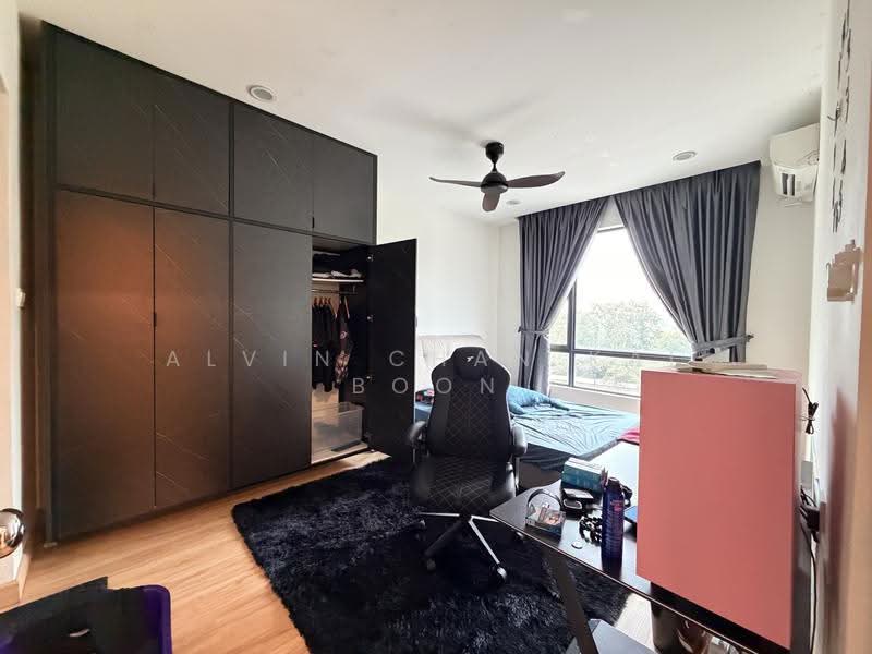 Service Residence for Sale at Country Garden Central Park - Alvin Chan Kai Boon - Bedroom - PropertyGuru.com.my