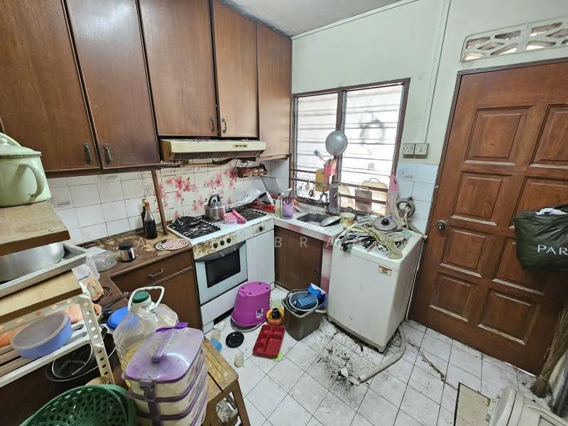 Rumah Teres 2-Tingkat untuk Dijual di Pandan Jaya (Ampang) - Azli Ibrahim - Kitchen - PropertyGuru.com.my