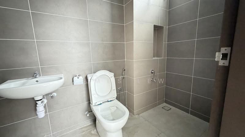 2-storey Terraced House for Sale in Ulu Tiram (Johor) - James Lew - Bathroom - PropertyGuru.com.my