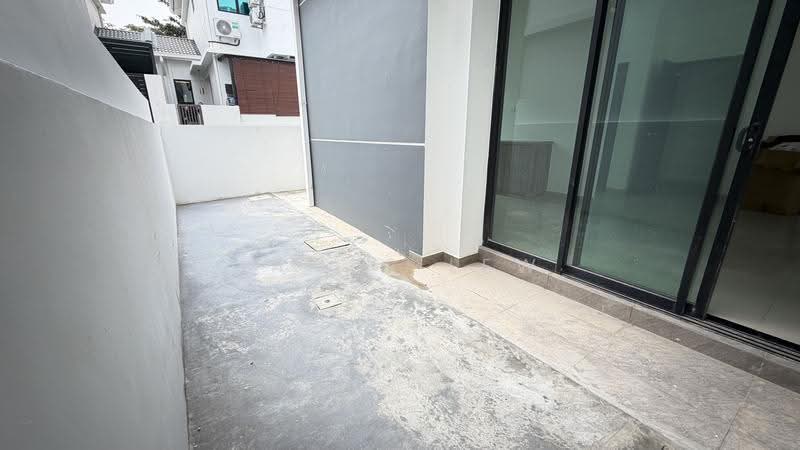 2-storey Terraced House for Sale in Ulu Tiram (Johor) - James Lew - Exterior - PropertyGuru.com.my