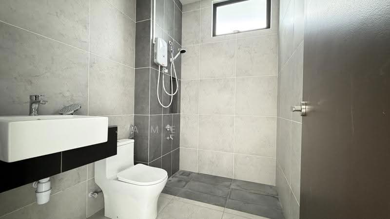 2-storey Terraced House for Sale in Ulu Tiram (Johor) - James Lew - Bathroom - PropertyGuru.com.my