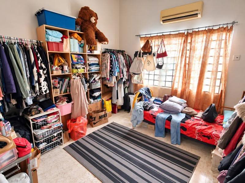 1.5-storey Terraced House for Sale in Taman Sri Melati (Selayang) - Azli Ibrahim - Bedroom - PropertyGuru.com.my