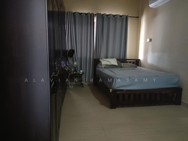 Semi-Detached House for Sale in Taman Johan Setia (Klang) - Alavian Ramasamy - Bedroom - PropertyGuru.com.my