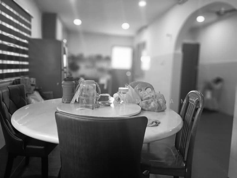 Semi-Detached House for Sale in Taman Johan Setia (Klang) - Alavian Ramasamy - Dining Room - PropertyGuru.com.my