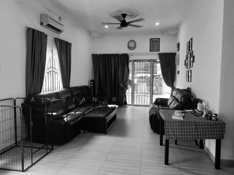Semi-Detached House for Sale in Taman Johan Setia (Klang) - Alavian Ramasamy - Living Room - PropertyGuru.com.my