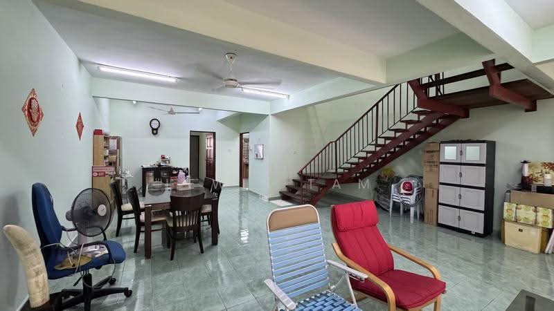 2-storey Terraced House for Sale in Cheras (Kuala Lumpur) - Lewis Tam - Living Room - PropertyGuru.com.my