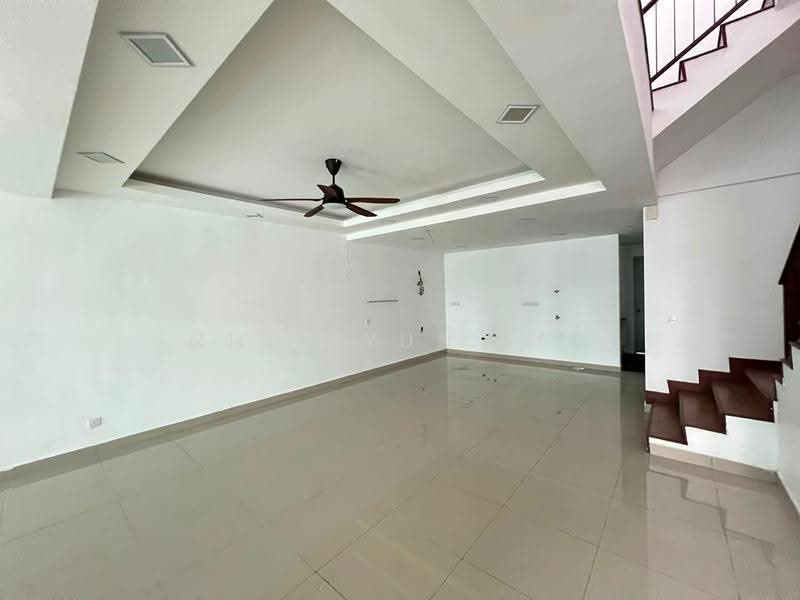 Rumah Teres untuk Disewa di Kuantan (Pahang) - Chin Yun Lee - Living Room - PropertyGuru.com.my